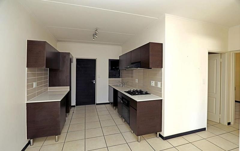 2 Bedroom Property for Sale in Greenstone Hill Gauteng