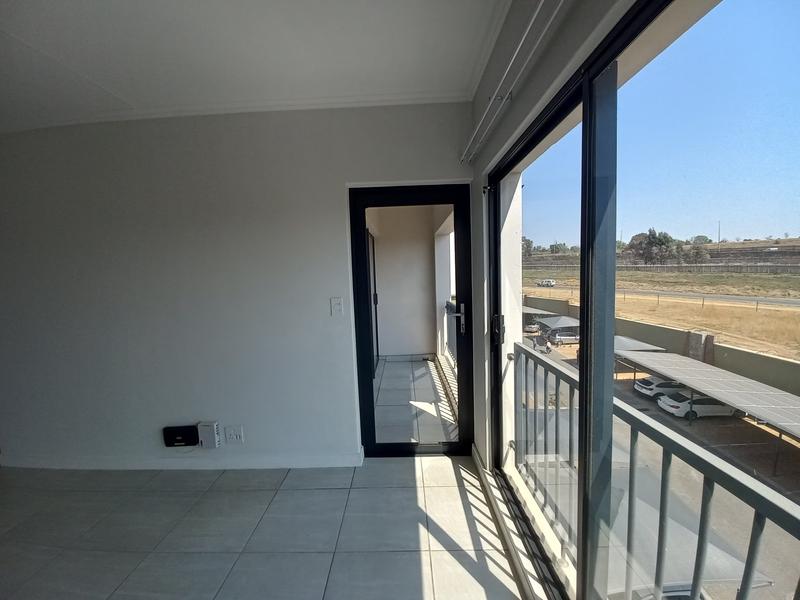 1 Bedroom Property for Sale in Waterfall Gauteng