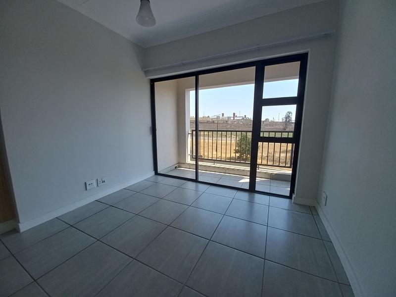 1 Bedroom Property for Sale in Waterfall Gauteng