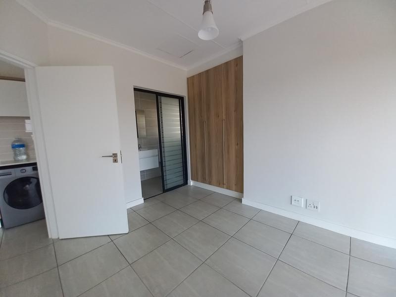 1 Bedroom Property for Sale in Waterfall Gauteng