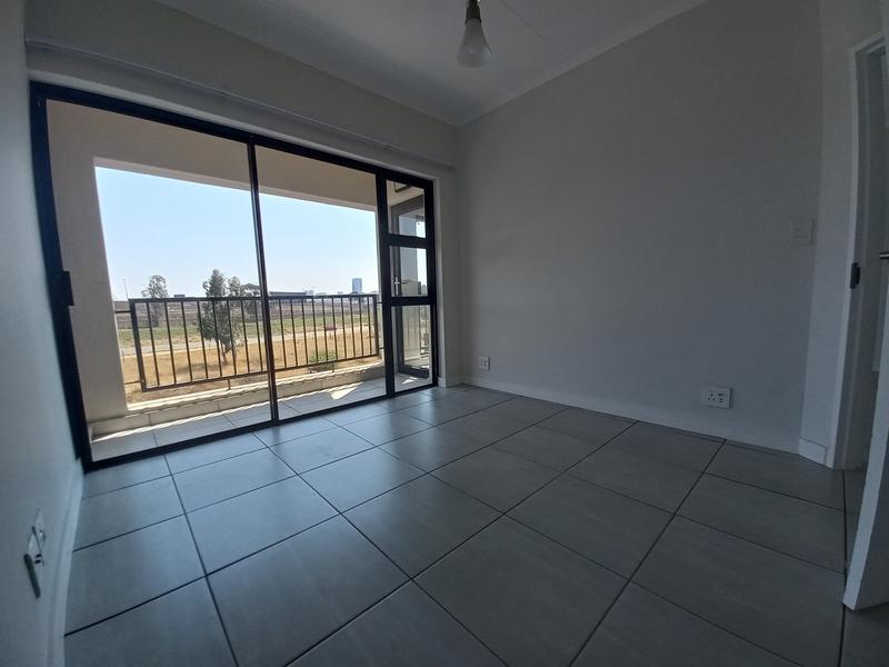 1 Bedroom Property for Sale in Waterfall Gauteng