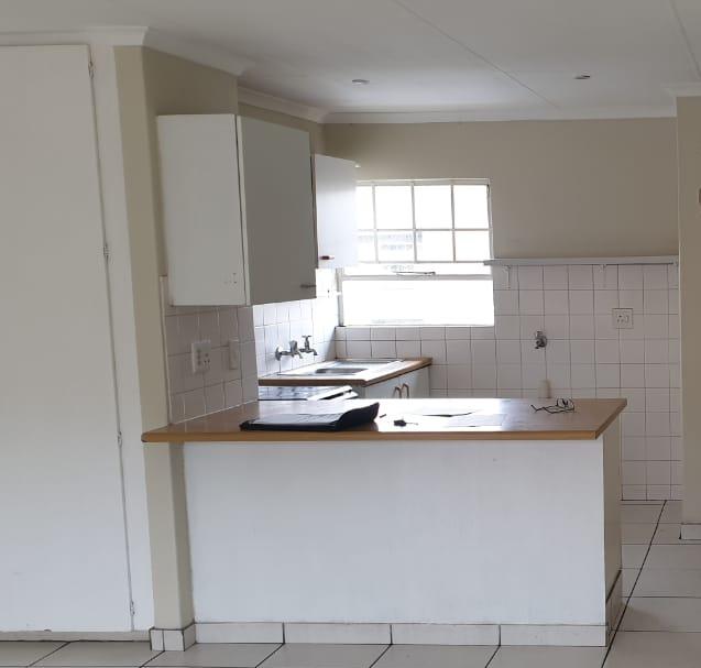 2 Bedroom Property for Sale in Ravenswood Gauteng