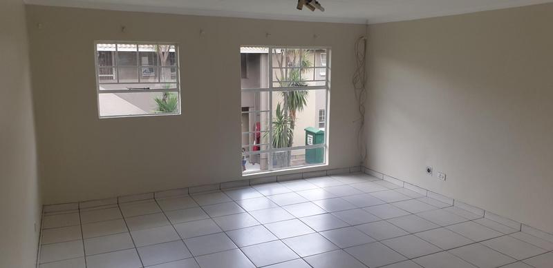 2 Bedroom Property for Sale in Ravenswood Gauteng
