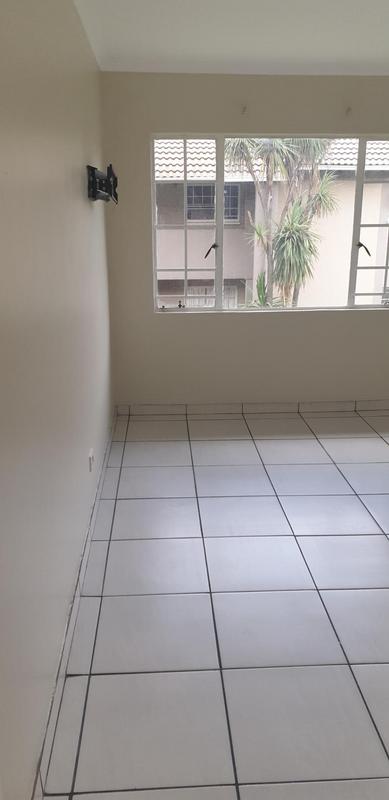 2 Bedroom Property for Sale in Ravenswood Gauteng