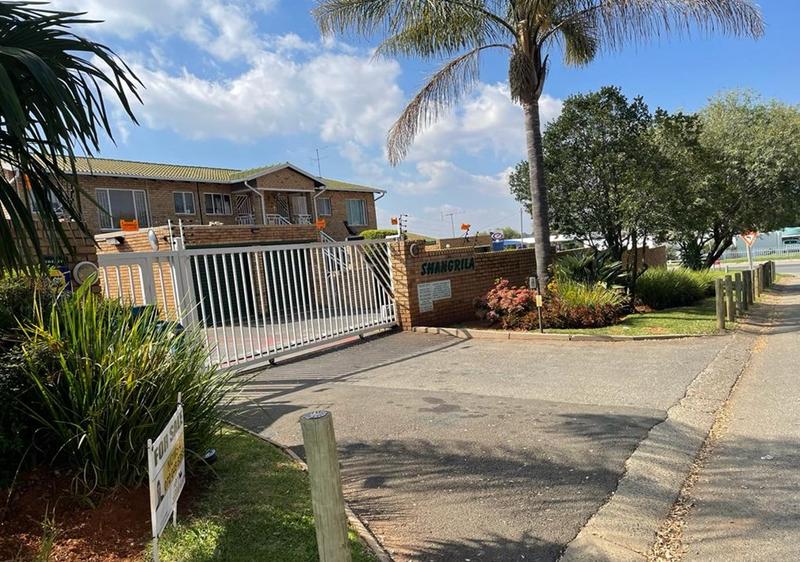 2 Bedroom Property for Sale in Birchleigh Gauteng