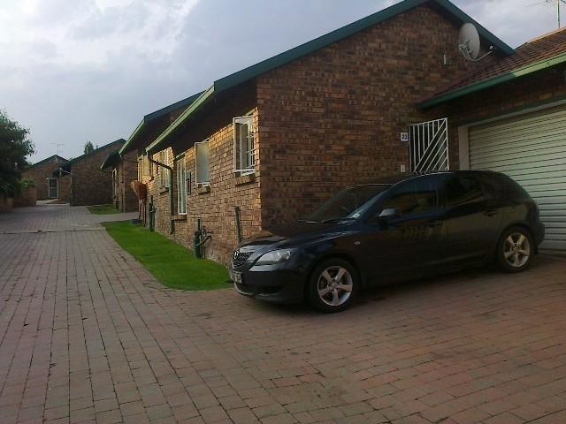 2 Bedroom Property for Sale in Birchleigh Gauteng