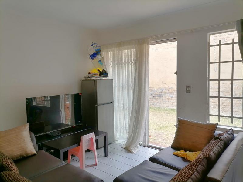 2 Bedroom Property for Sale in Birchleigh Gauteng