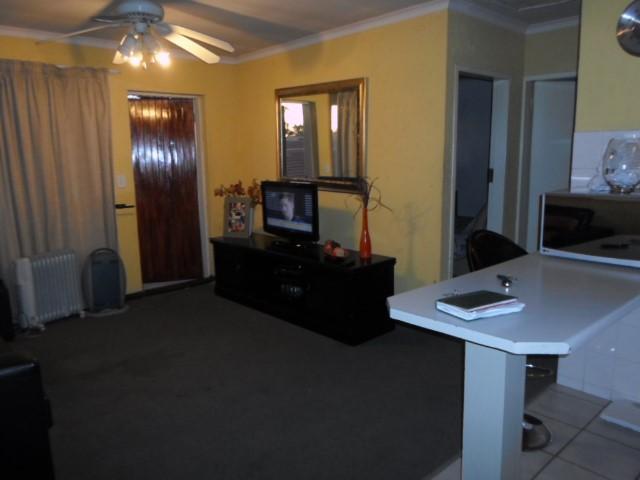 2 Bedroom Property for Sale in Glen Marais Gauteng