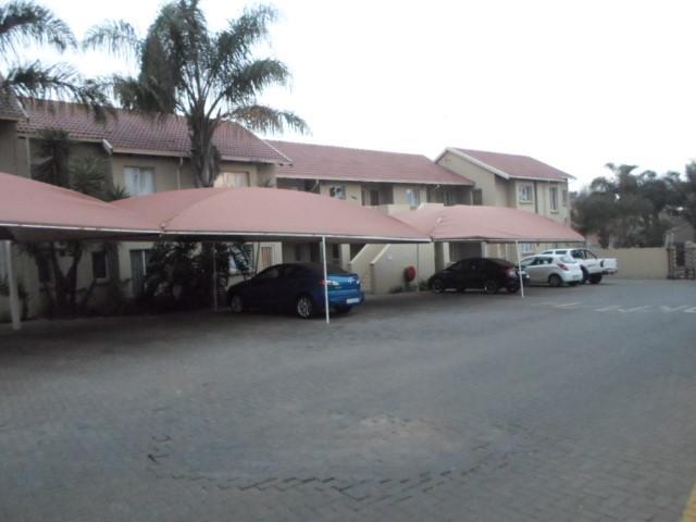 2 Bedroom Property for Sale in Glen Marais Gauteng