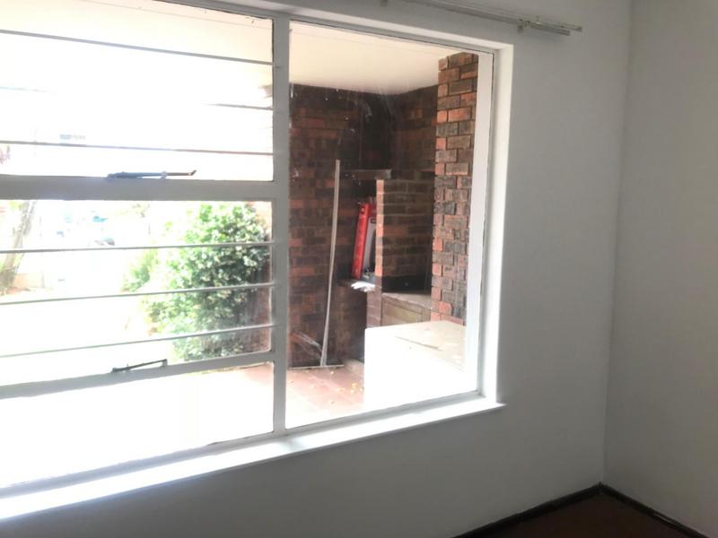 2 Bedroom Property for Sale in Glen Marais Gauteng