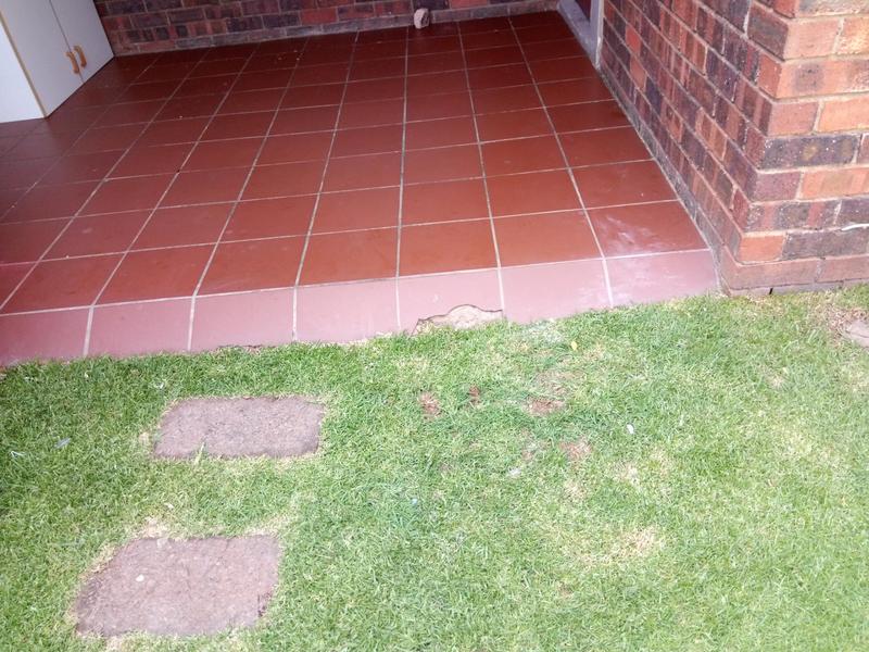 2 Bedroom Property for Sale in Glen Marais Gauteng