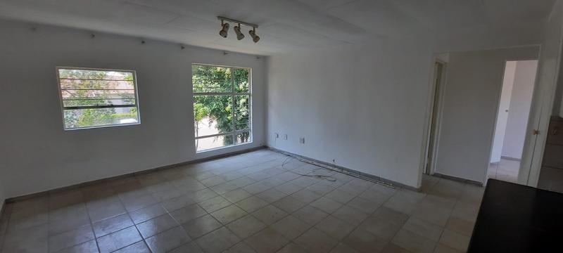 2 Bedroom Property for Sale in Vorna Valley Gauteng