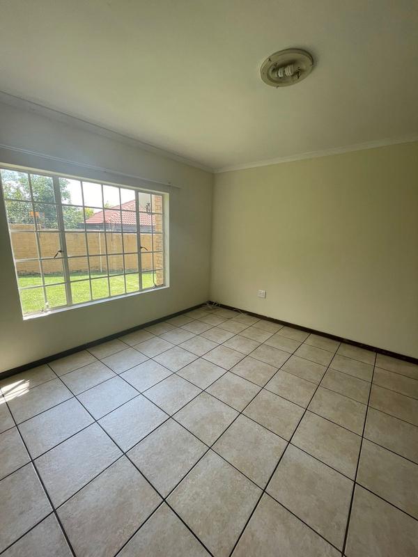 2 Bedroom Property for Sale in North Riding Gauteng