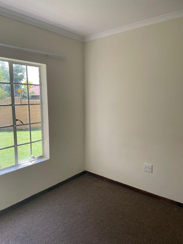 2 Bedroom Property for Sale in North Riding Gauteng