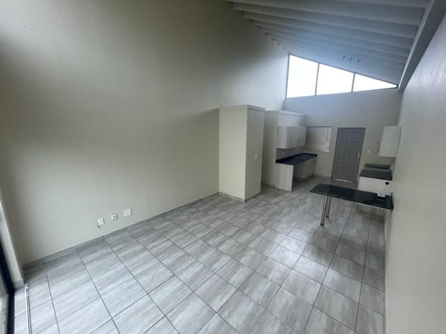 2 Bedroom Property for Sale in Beverley Gauteng