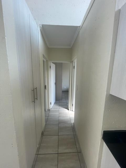 2 Bedroom Property for Sale in Beverley Gauteng