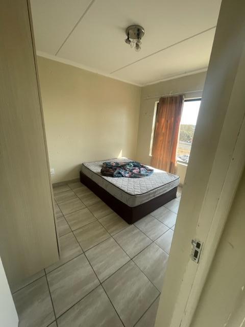 2 Bedroom Property for Sale in Beverley Gauteng