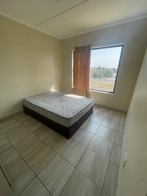 2 Bedroom Property for Sale in Beverley Gauteng