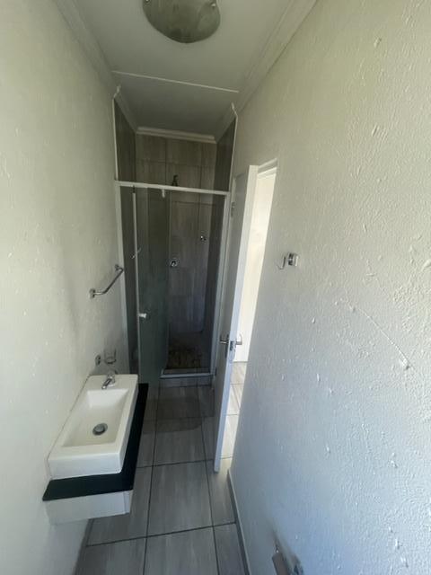 2 Bedroom Property for Sale in Beverley Gauteng