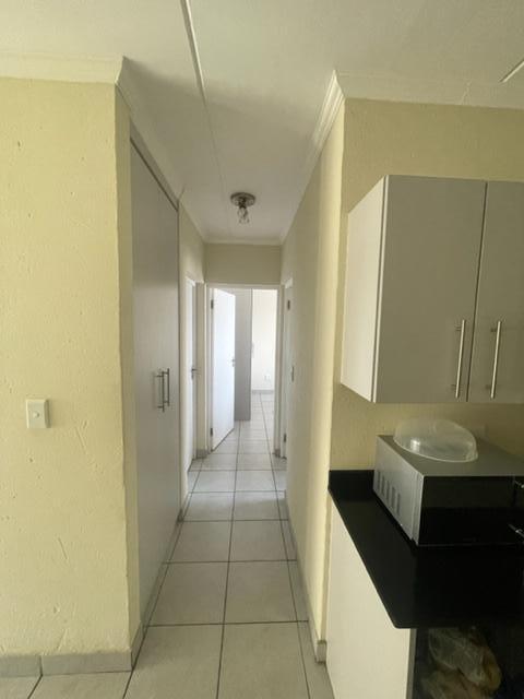 2 Bedroom Property for Sale in Beverley Gauteng