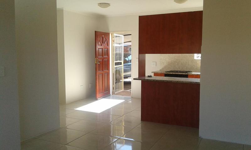 2 Bedroom Property for Sale in Andeon Gauteng