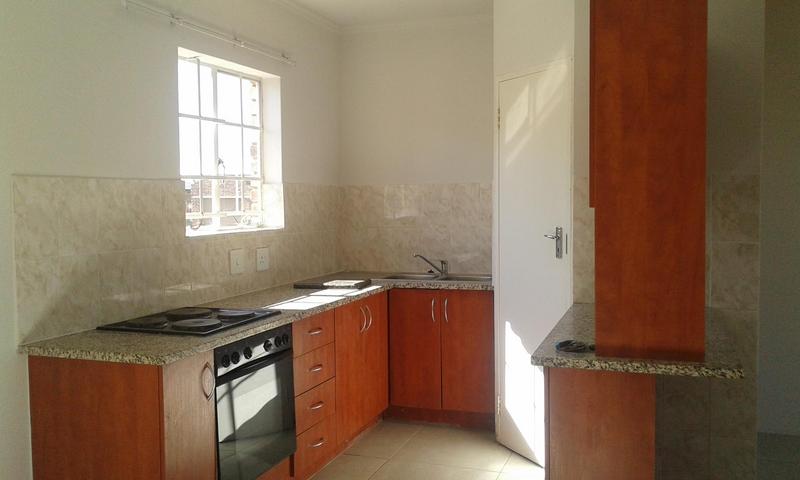 2 Bedroom Property for Sale in Andeon Gauteng