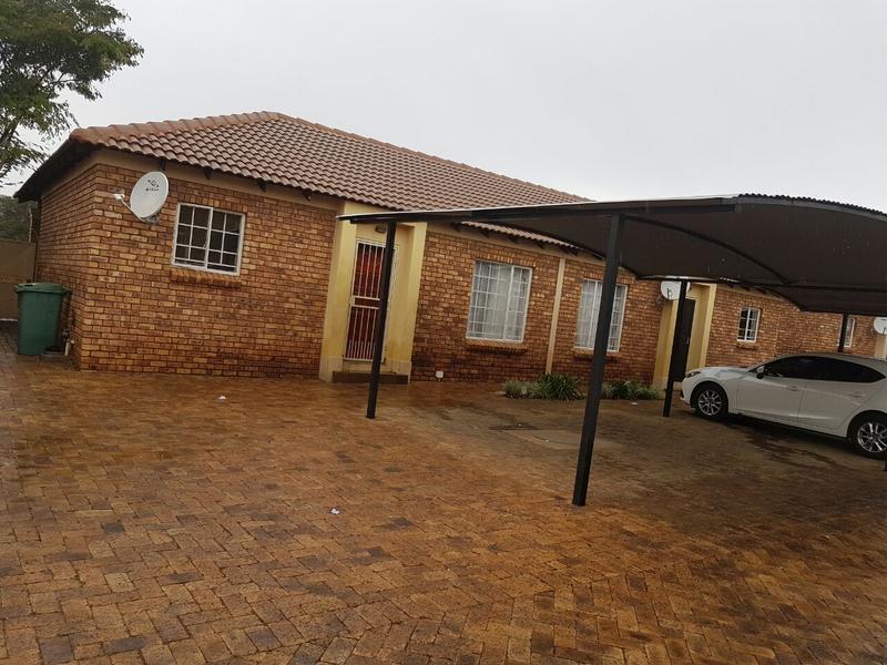 2 Bedroom Property for Sale in Andeon Gauteng