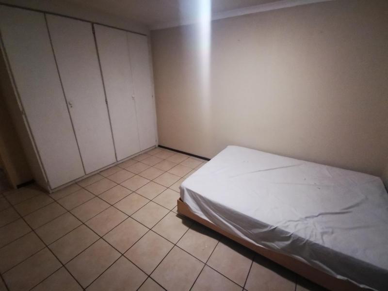 2 Bedroom Property for Sale in Buccleuch Gauteng