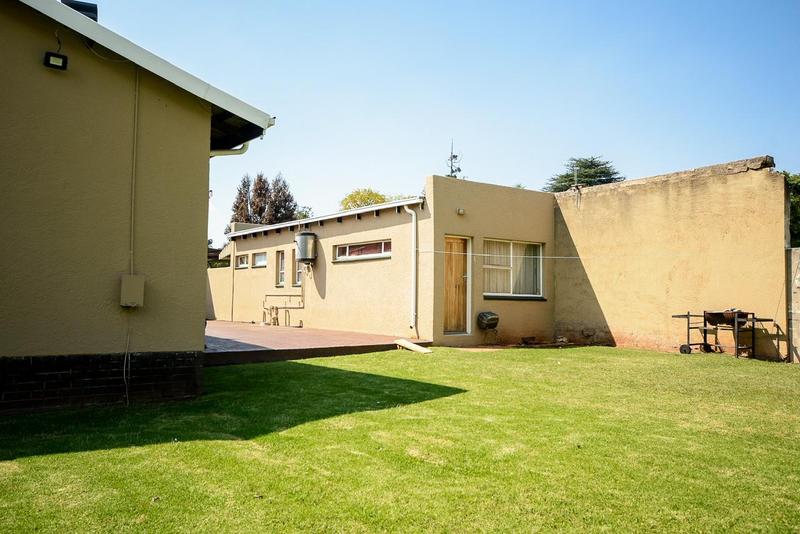 12 Bedroom Property for Sale in Rhodesfield Gauteng