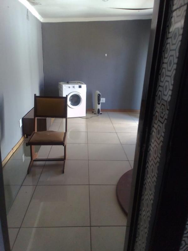 To Let 5 Bedroom Property for Rent in Elsburg Gauteng