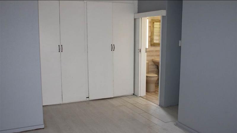 3 Bedroom Property for Sale in Freeway Park Gauteng
