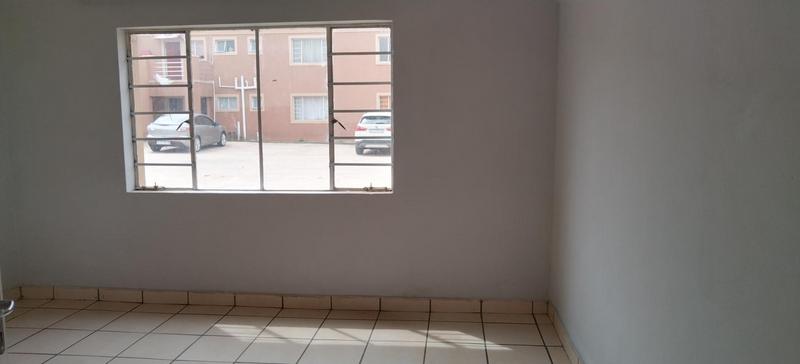 2 Bedroom Property for Sale in Elsburg Gauteng