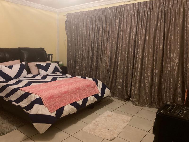 3 Bedroom Property for Sale in Roodekop Gauteng