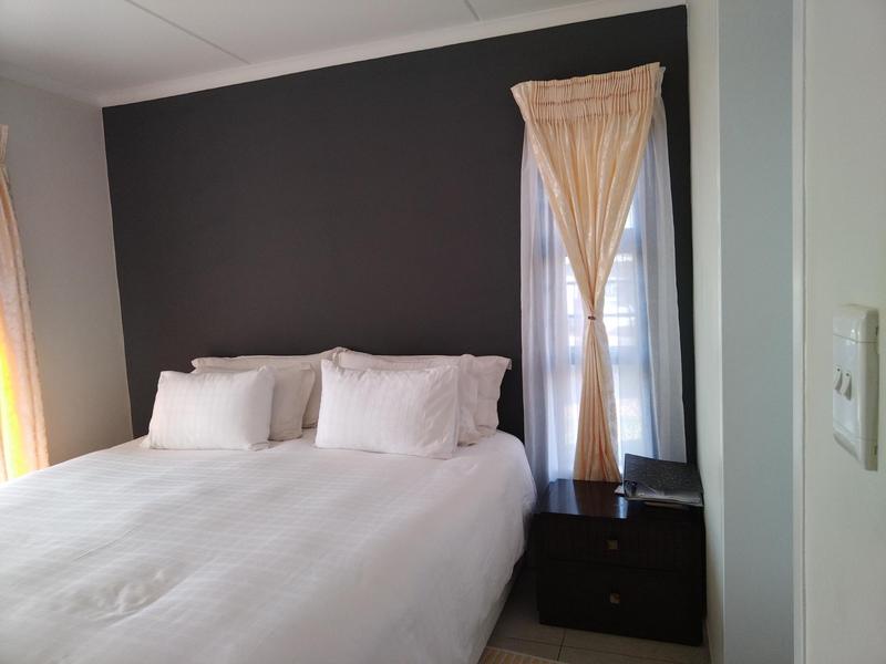 3 Bedroom Property for Sale in Glen Marais Gauteng