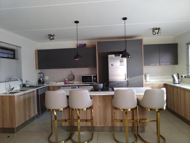 3 Bedroom Property for Sale in Glen Marais Gauteng