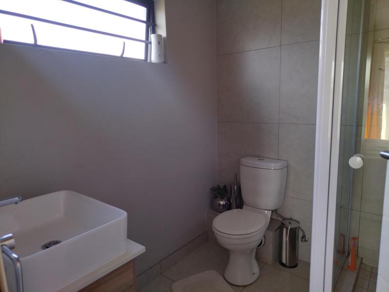 3 Bedroom Property for Sale in Glen Marais Gauteng