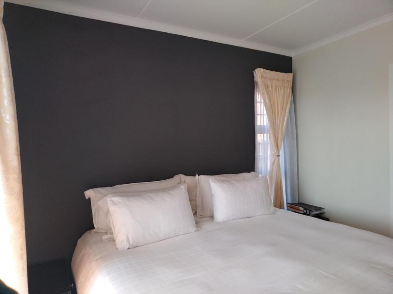 3 Bedroom Property for Sale in Glen Marais Gauteng