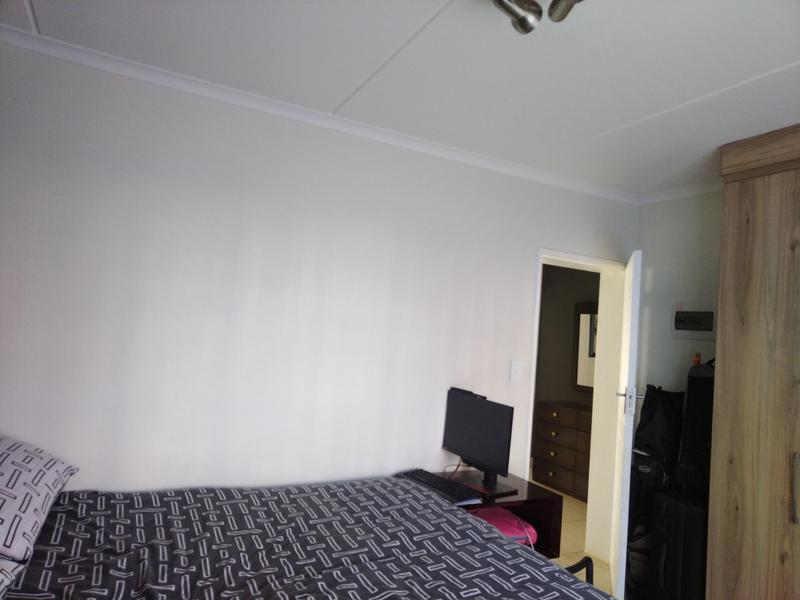 3 Bedroom Property for Sale in Glen Marais Gauteng