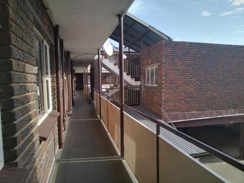 1 Bedroom Property for Sale in Kempton Park Gauteng