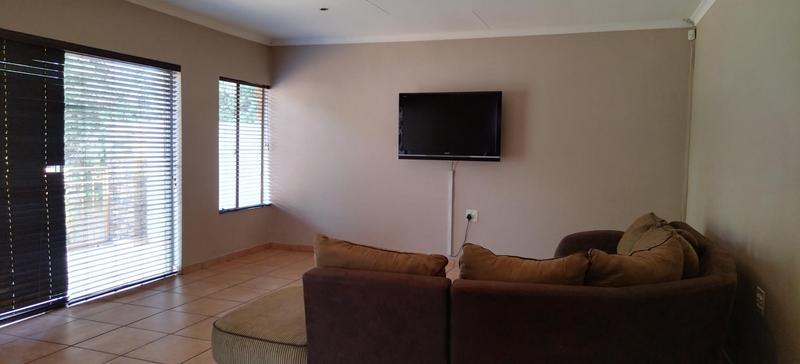 5 Bedroom Property for Sale in Norkem Park Gauteng