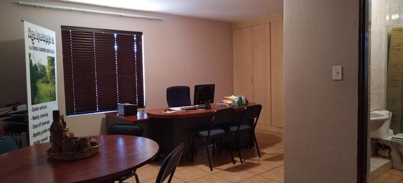 5 Bedroom Property for Sale in Norkem Park Gauteng