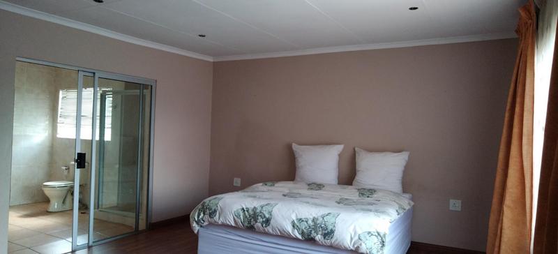 5 Bedroom Property for Sale in Norkem Park Gauteng