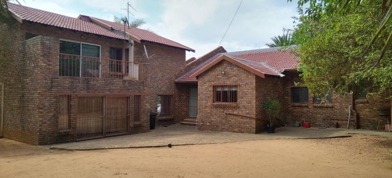 5 Bedroom Property for Sale in Norkem Park Gauteng