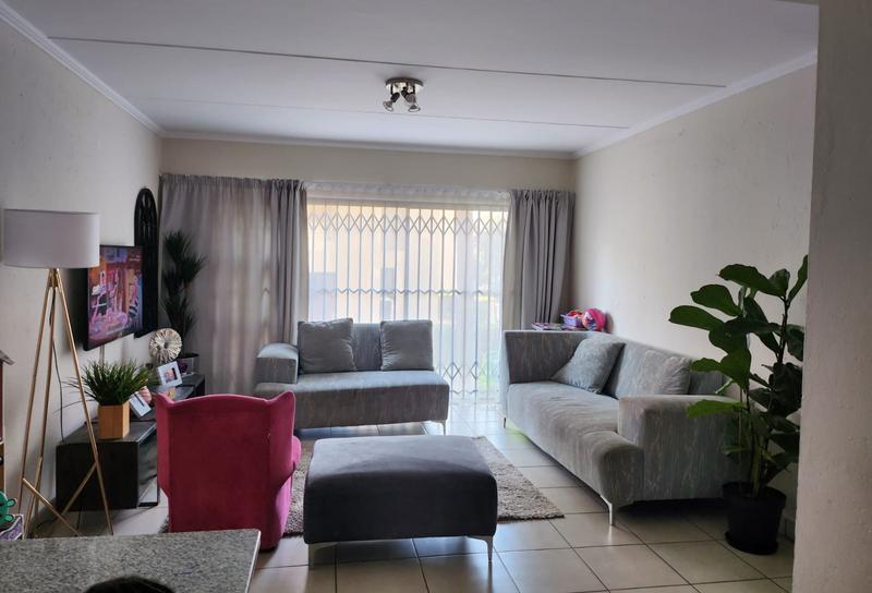 3 Bedroom Property for Sale in Beverley Gauteng