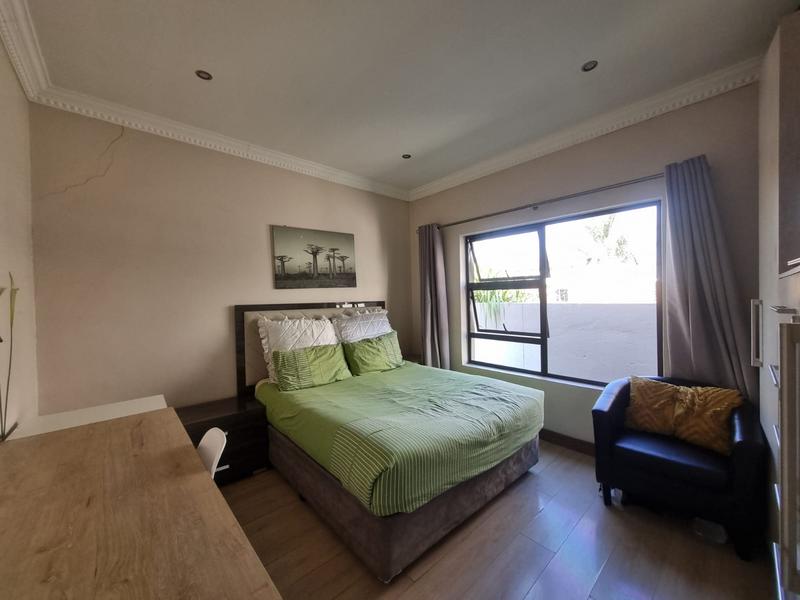 4 Bedroom Property for Sale in Blue Hills Gauteng