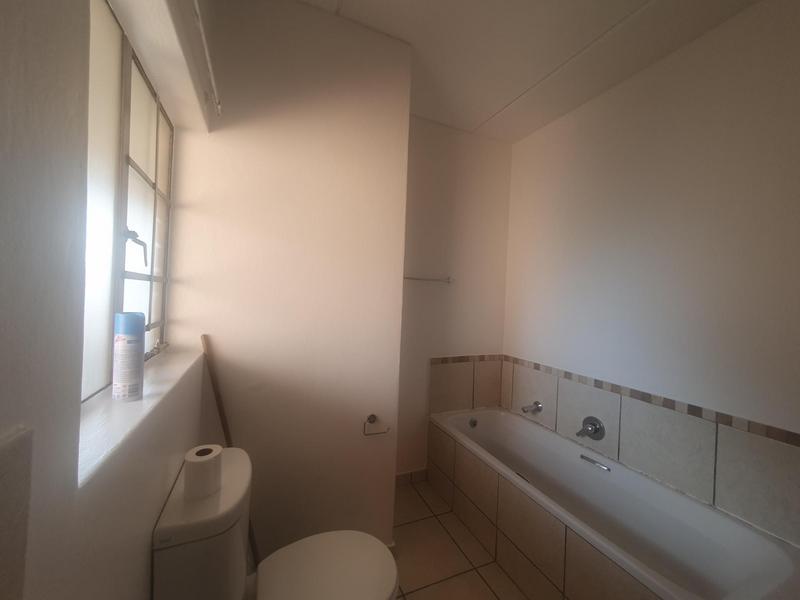 2 Bedroom Property for Sale in Halfway House Gauteng
