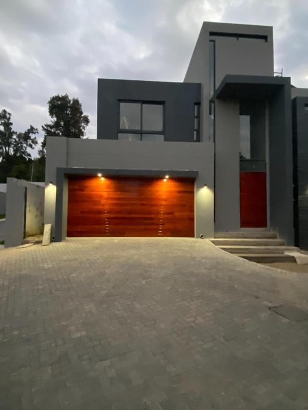 3 Bedroom Property for Sale in Morningside Gauteng