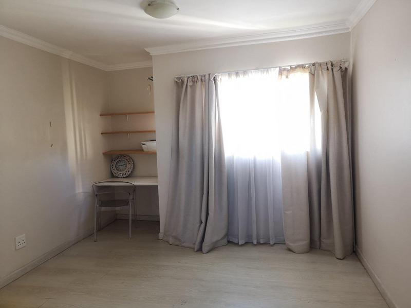 1 Bedroom Property for Sale in Noordwyk Gauteng