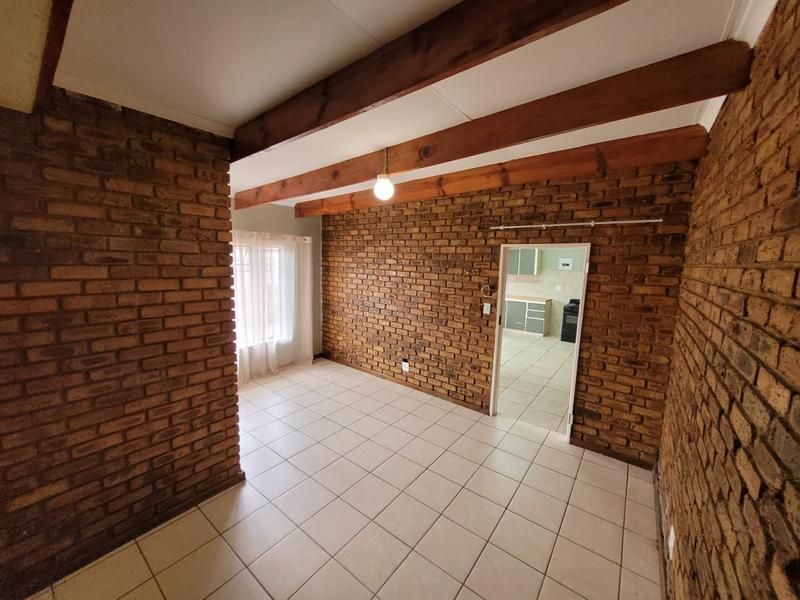 5 Bedroom Property for Sale in Paul Krugersoord Gauteng