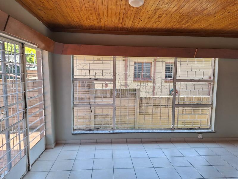 5 Bedroom Property for Sale in Paul Krugersoord Gauteng